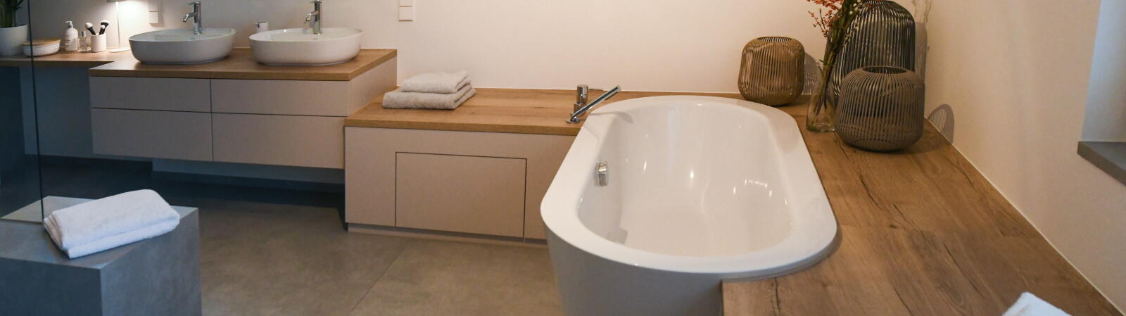 Rawe_Referenz_Wohnbad_Hero_1600x450